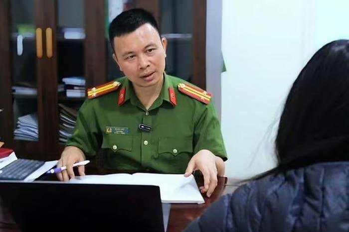 Cú lừa 2,4 tỷ đau đớn: Gọi nhau là "vợ chồng" suốt 4 tháng, người phụ nữ U60 cắm sổ đỏ nuôi "kỹ sư ảo"