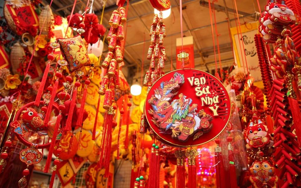 Dọn Bàn Làm Việc Đón Tết: Bí Quyết Kích Hoạt Cung Quan Lộc, Thăng Tiến Vùn Vụt Năm Tới