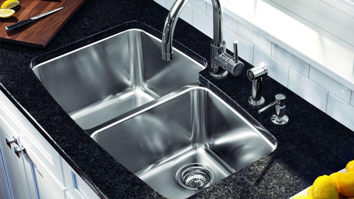 Review mẹo rửa bát đĩa đầy dầu mỡ ngày Tết mà không cần nhiều xà phòng: Bí mật từ Nước Nóng và Chanh