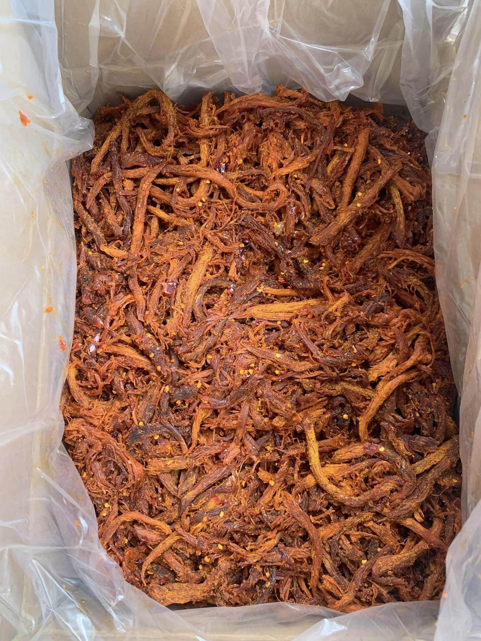 Review khô bò, khô gà "siêu rẻ" 100k/kg trên mạng: Sự thật rùng mình sau lớp tẩm ướp đậm đà